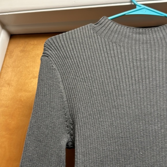 Gray ribbed dress form H&M size XS - Picture 2 of 2